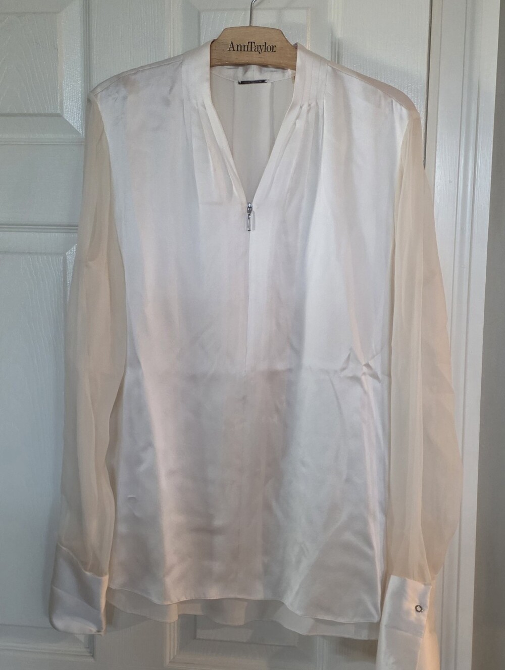 Elie Tahari Ivory Silk Satin Bodice Sheer Chiffon Long Sleeve Zippered Neck L